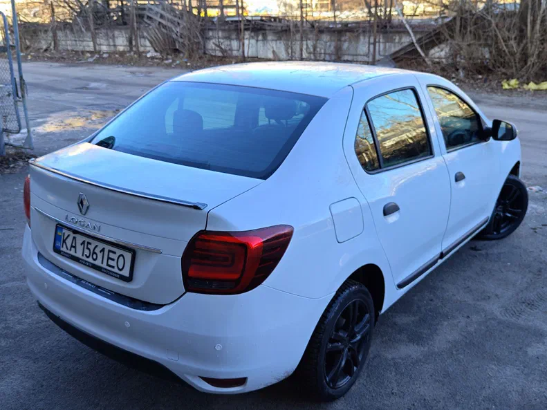 Renault Logan 2021 - 10