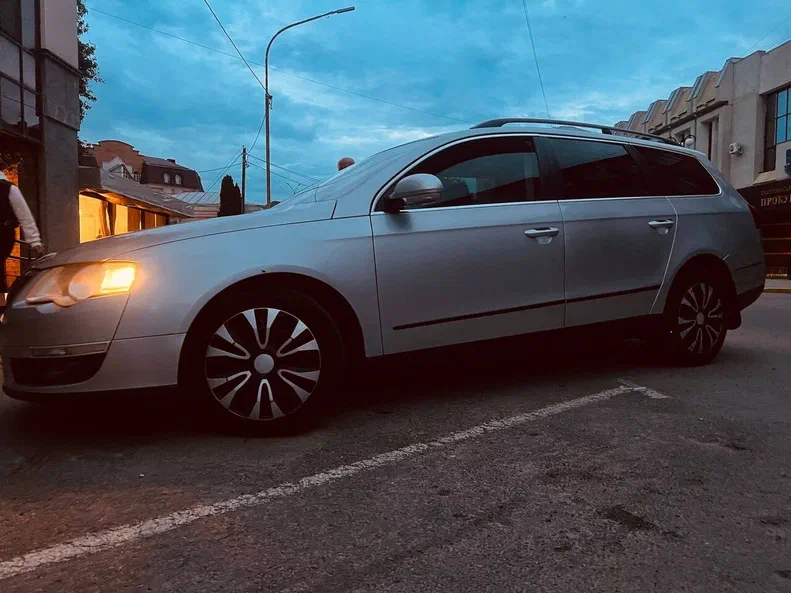 Volkswagen Passat 2008 - 0
