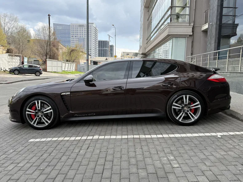 Porsche Panamera 2013 - 4