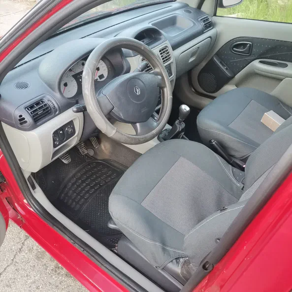 Renault Clio 2004 - 10