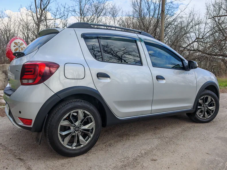 Renault Sandero 2018 - 16