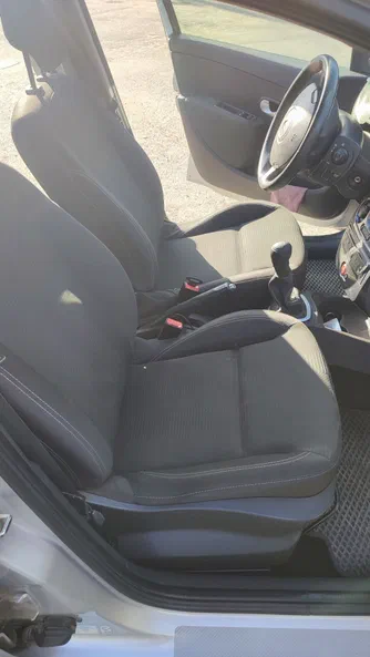 Renault Clio 2011 - 6
