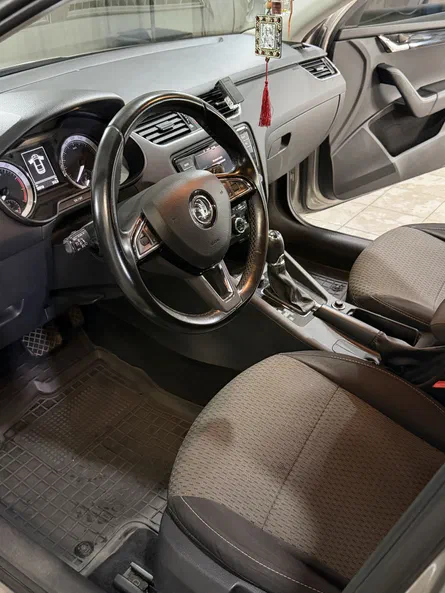 Skoda Octavia 2017 - 6