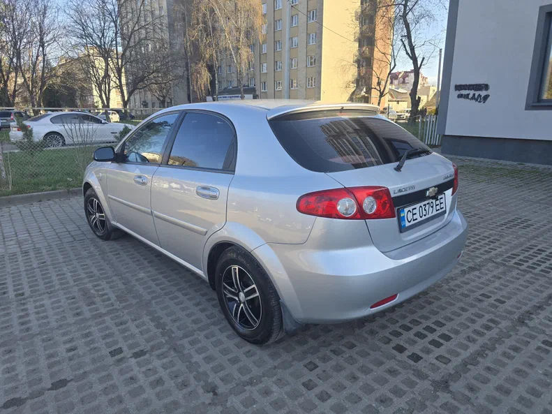 Chevrolet Lacetti 2010 - 5