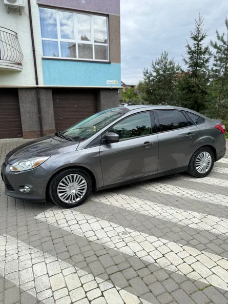 Ford Focus 2011 - 9