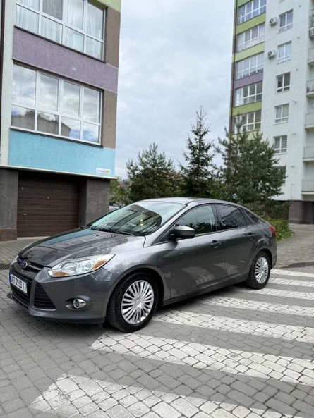 Ford Focus 2011 - 6