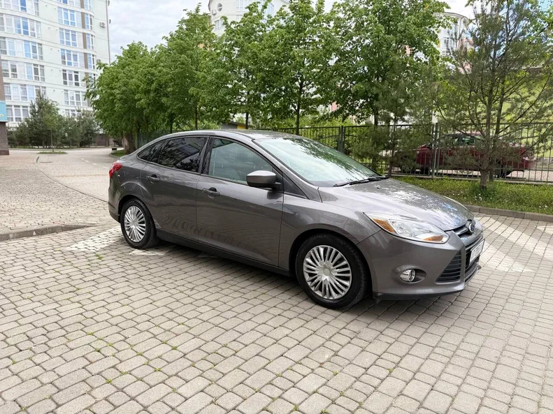 Ford Focus 2011 - 3