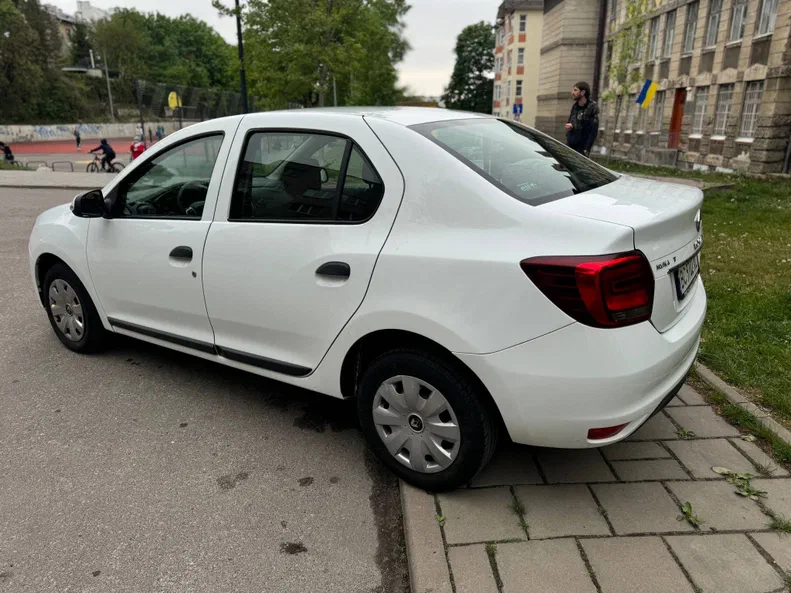 Renault Logan 2017 - 4