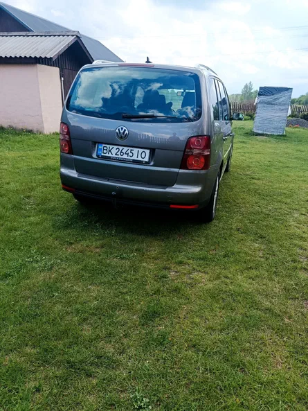 Volkswagen Touran 2007 - 1