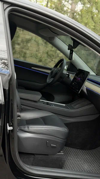 Tesla Model Y 2023 - 9