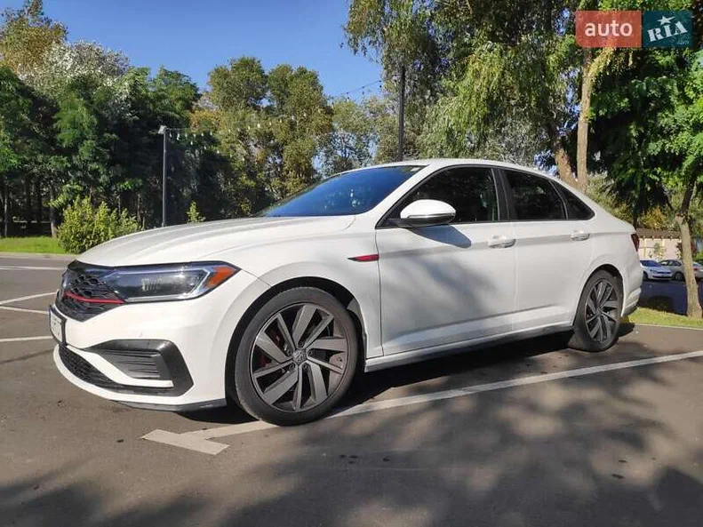 Volkswagen Jetta 2019 - 6