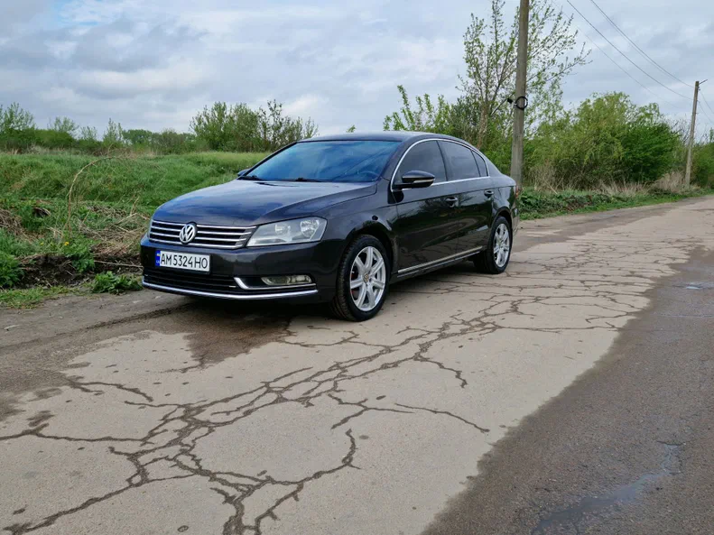 Volkswagen Passat 2011 - 2