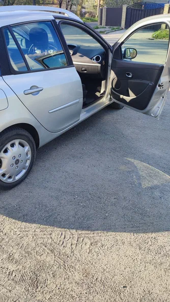 Renault Clio 2011 - 3