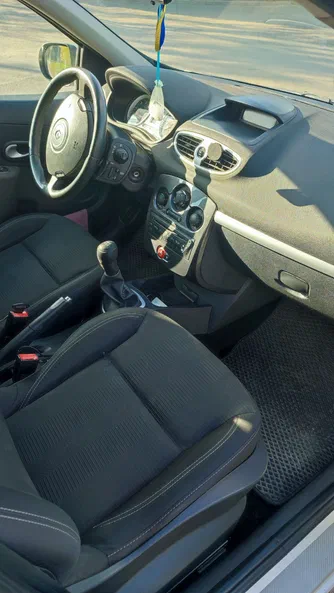 Renault Clio 2011 - 4