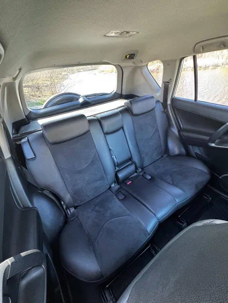 Toyota RAV4 2012 - 15
