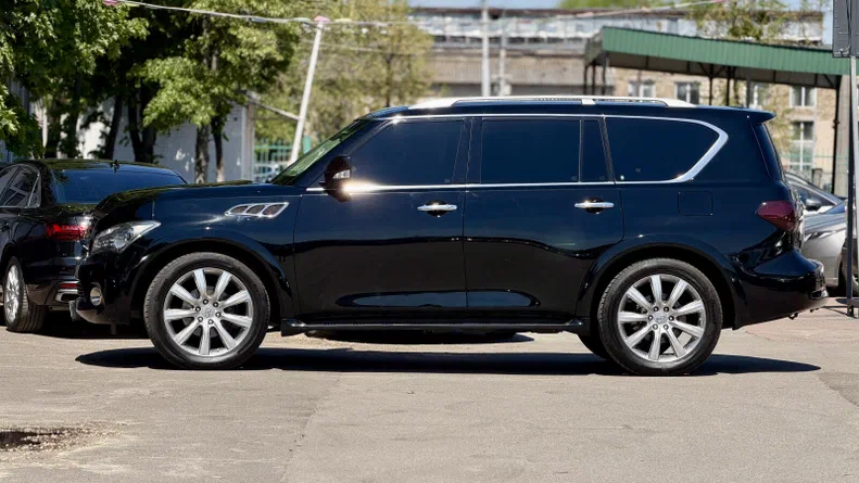 Infiniti QX56 2010 - 26