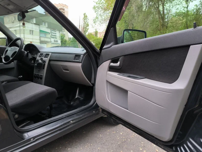 Lada (ВАЗ) Priora 2010 - 10