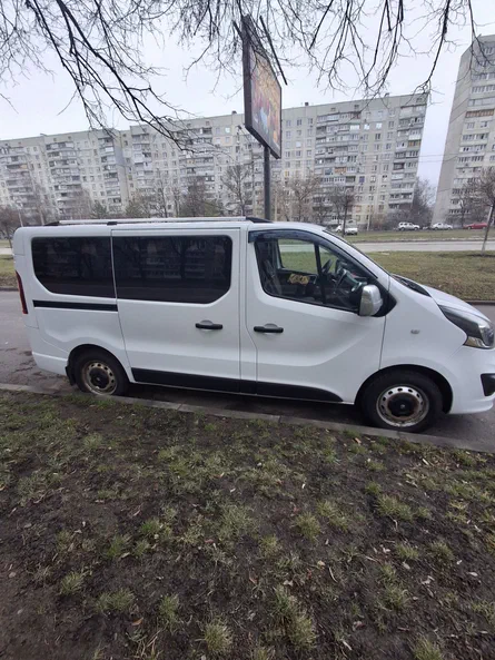 Opel Vivaro 2016 - 1