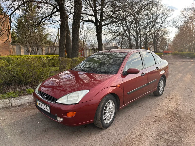 Ford Focus 2000 - 1