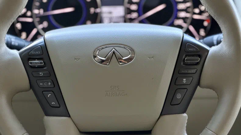 Infiniti QX56 2010 - 21