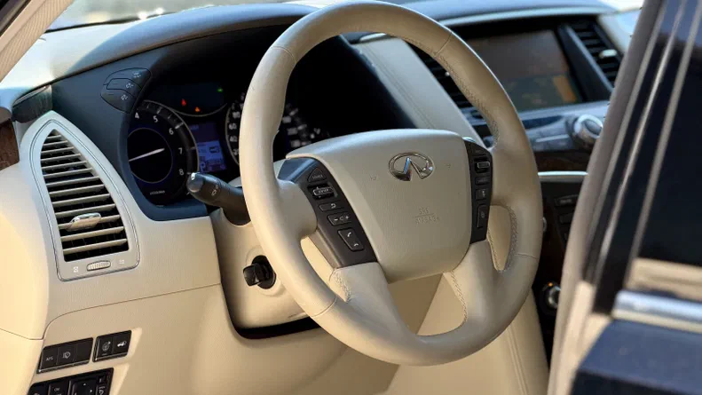 Infiniti QX56 2010 - 22