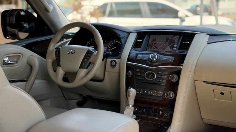 Infiniti QX56 2010 - 3