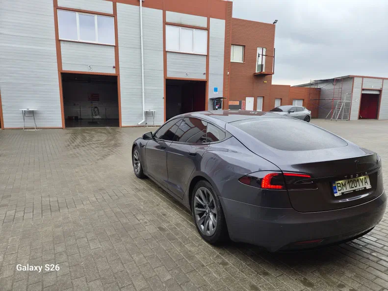Tesla Model S 2019 - 7