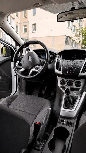 Ford Focus 2011 - 4