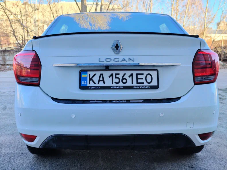 Renault Logan 2021 - 11