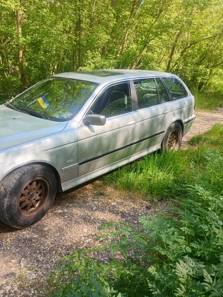 BMW 5 серія 2003 - 7
