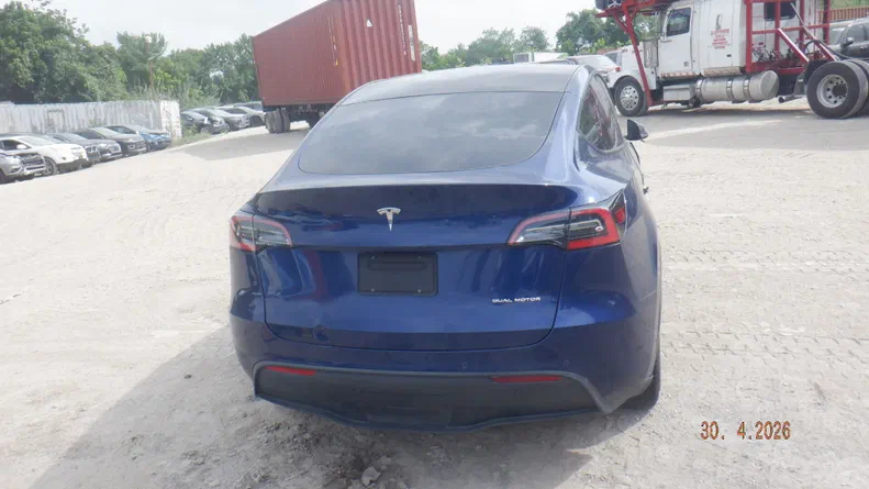 Tesla Model Y 2020 - 6