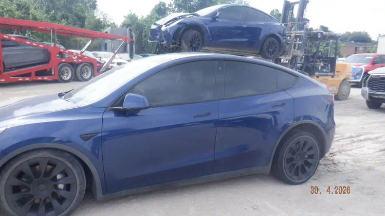 Tesla Model Y 2020 - 7