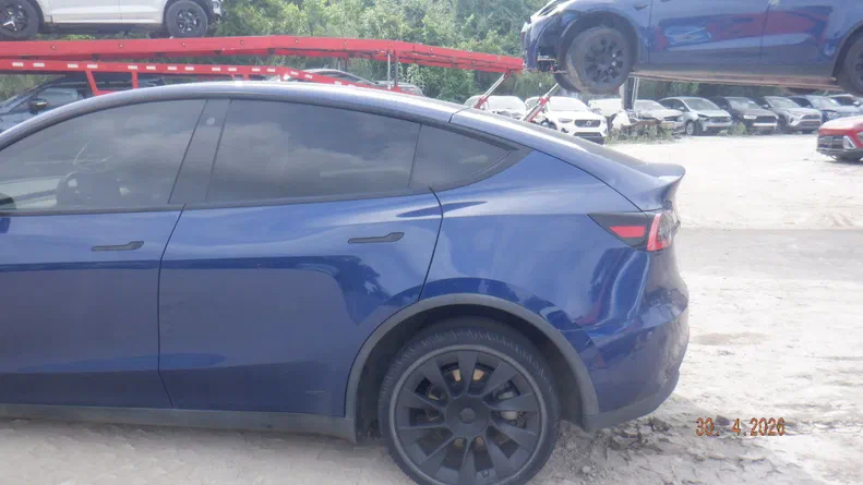 Tesla Model Y 2020 - 9