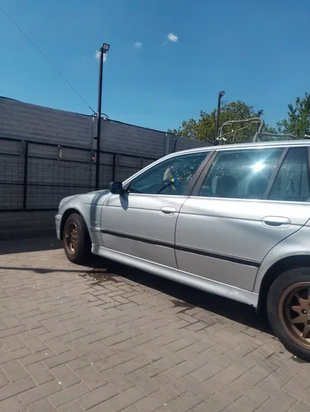 BMW 5 серія 2003 - 8