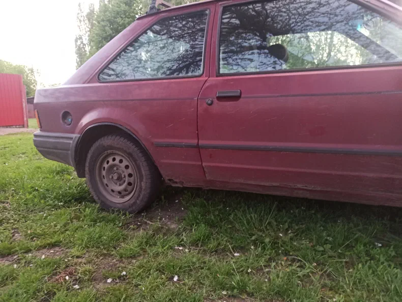 Ford Escort 1988 - 8