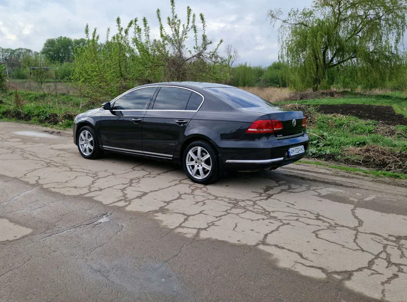 Volkswagen Passat 2011 - 3