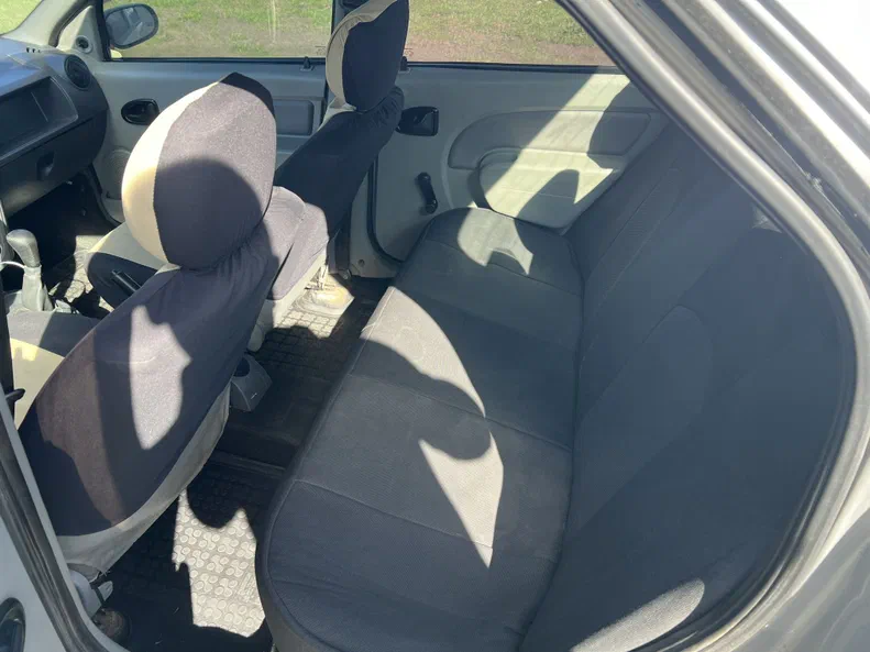 Dacia Logan 2008 - 9