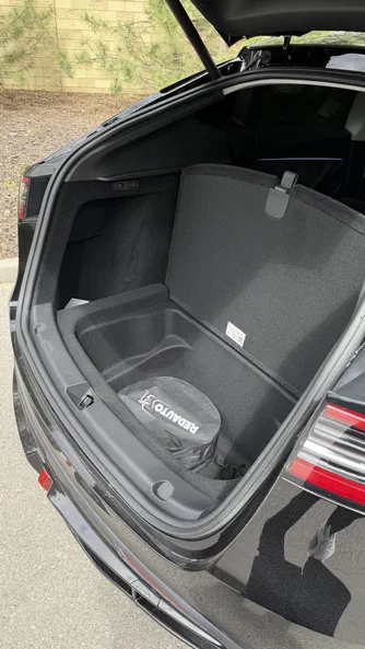 Tesla Model Y 2023 - 12