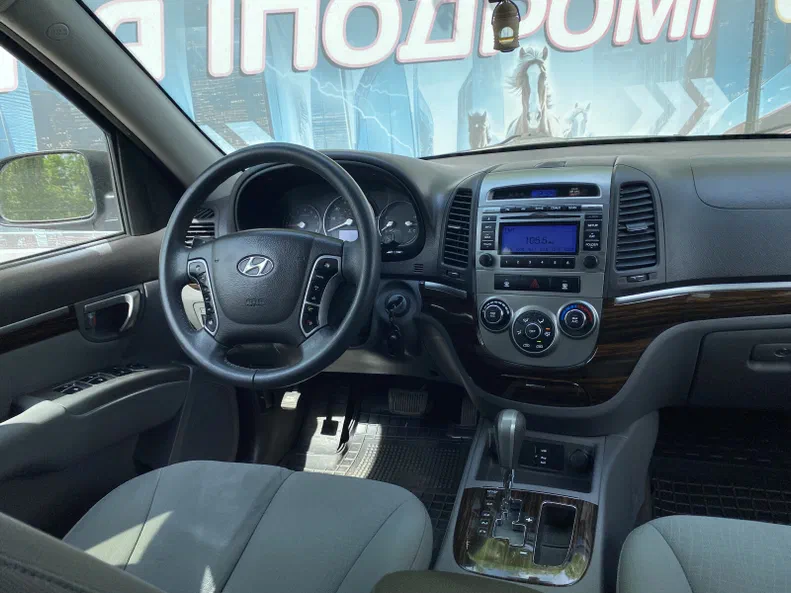 Hyundai Santa Fe 2010 - 9