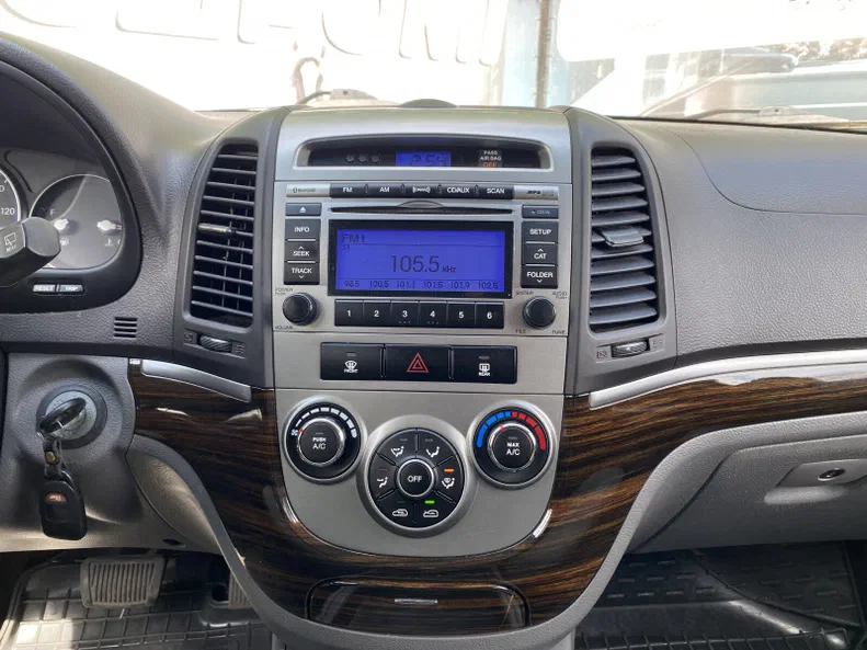 Hyundai Santa Fe 2010 - 12
