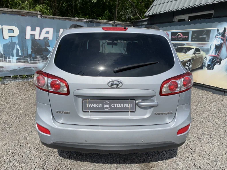 Hyundai Santa Fe 2010 - 5