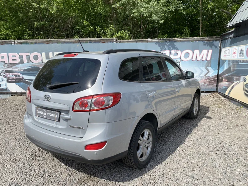 Hyundai Santa Fe 2010 - 6