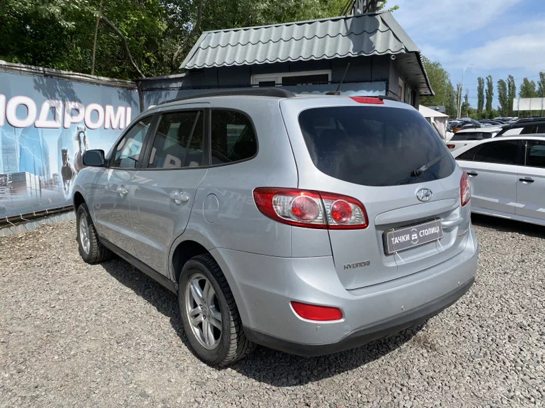 Hyundai Santa Fe 2010 - 7
