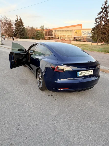 Tesla Model 3 2022 - 10