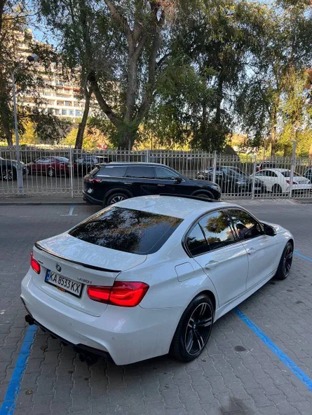 BMW 3 серія 2018 - 5
