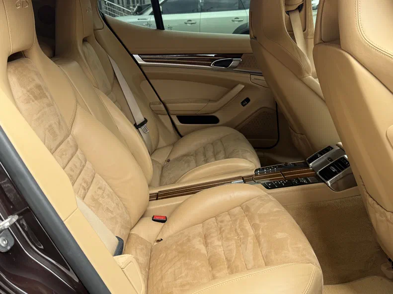 Porsche Panamera 2013 - 10