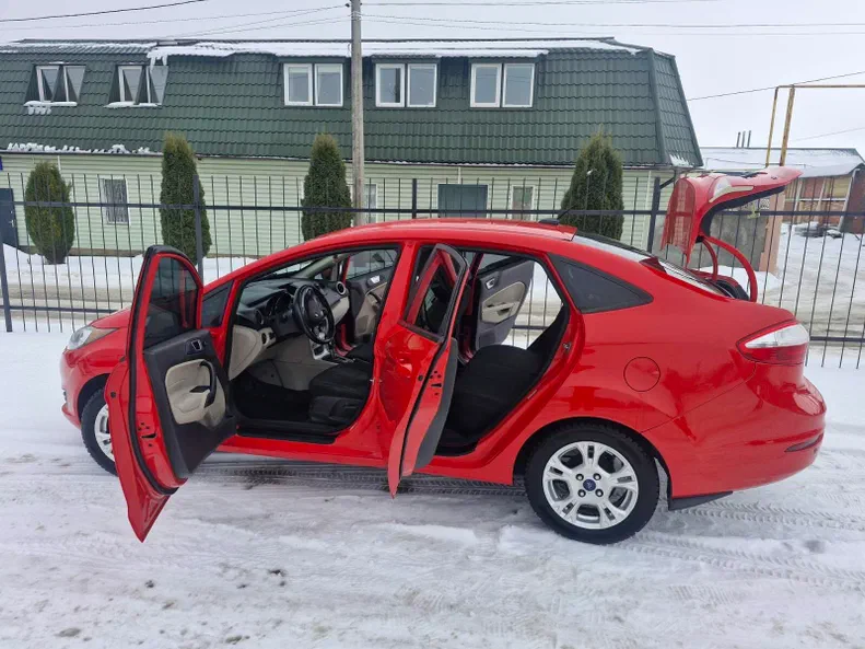 Ford Fiesta 2015 - 3