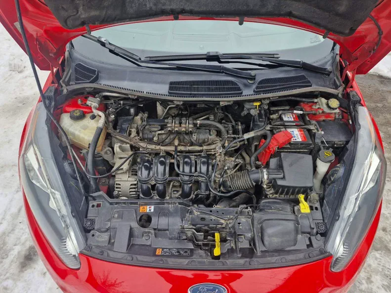 Ford Fiesta 2015 - 8