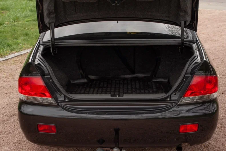 Mitsubishi Lancer 2008 - 9