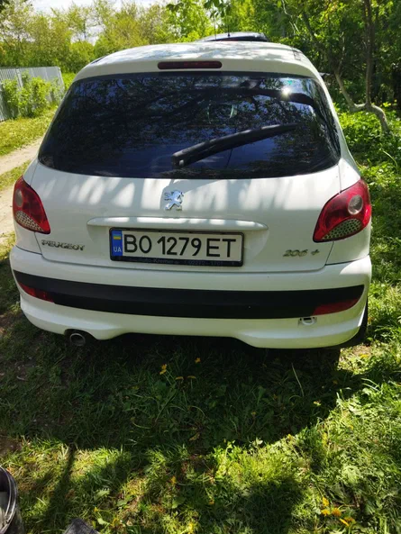 Peugeot 206 2012 - 2